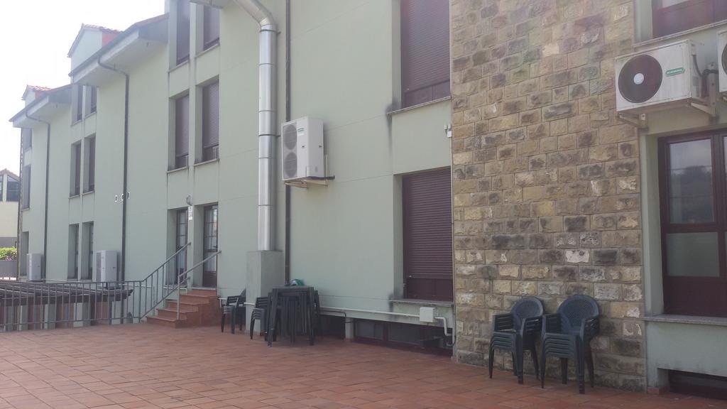 Hotel Alameda Villaviciosa  Extérieur photo