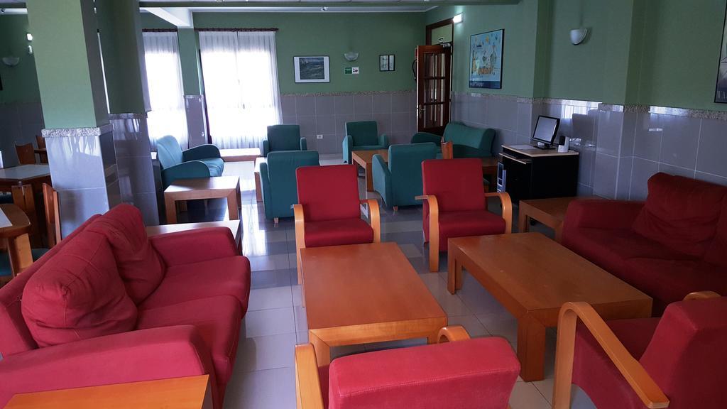 Hotel Alameda Villaviciosa  Extérieur photo
